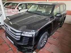 تۆیۆتا لاند کروزەر